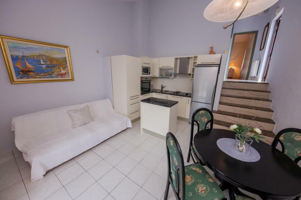 Apartments Mateo Trogir Exterior foto